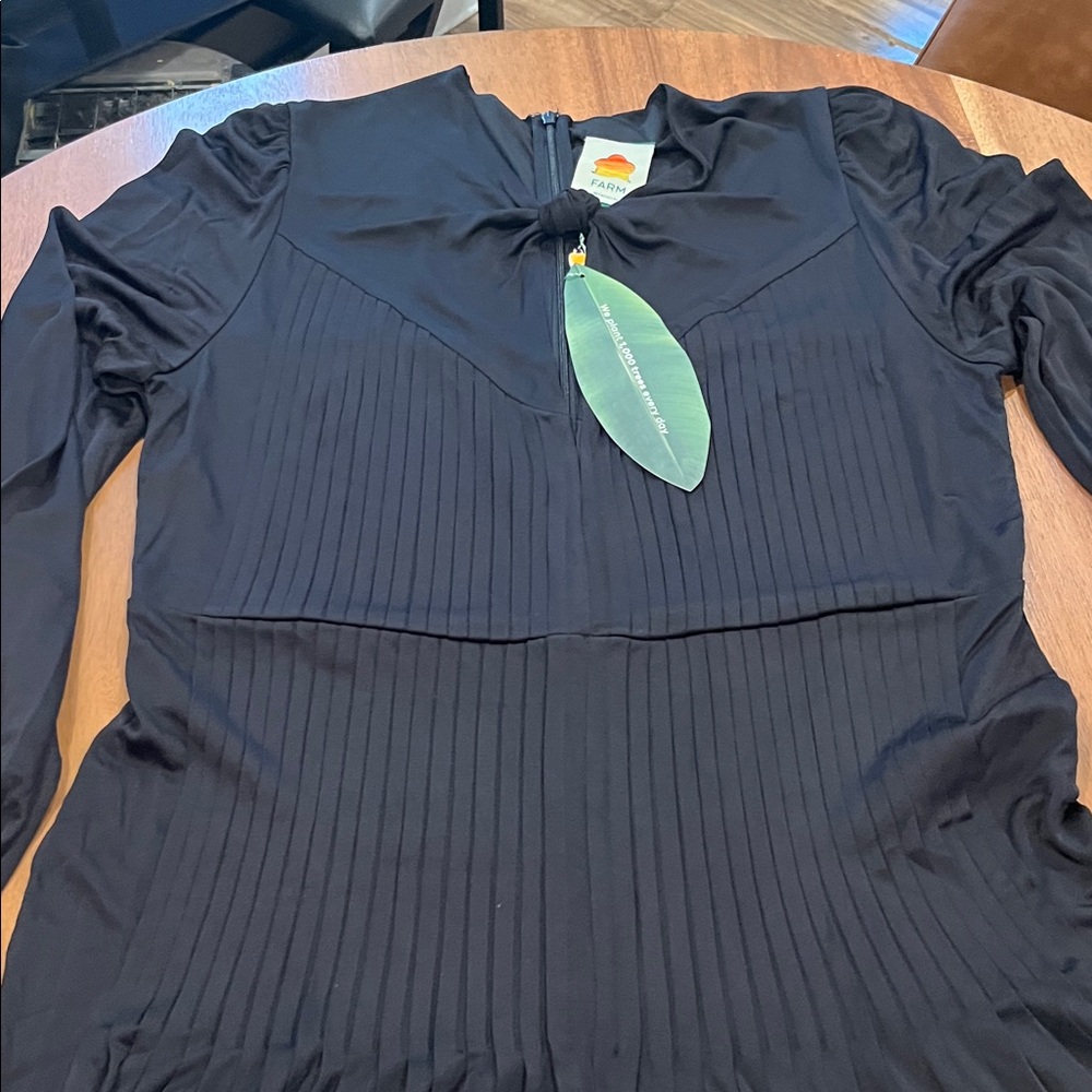 FARM Rio Black Jumpsuit
Brand New Beautiful - Picture 7 of 13
